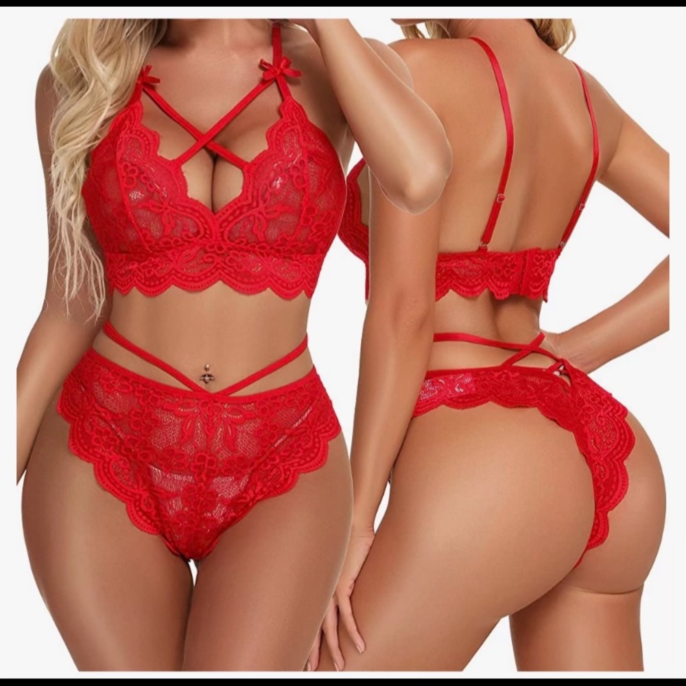 Red lingerie set